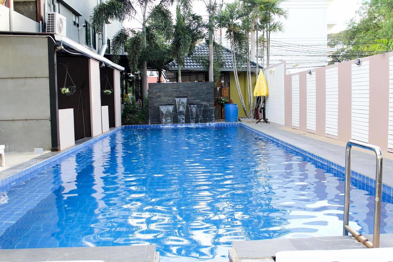 Royal Nine Hotel Kanchanaburi Exterior foto