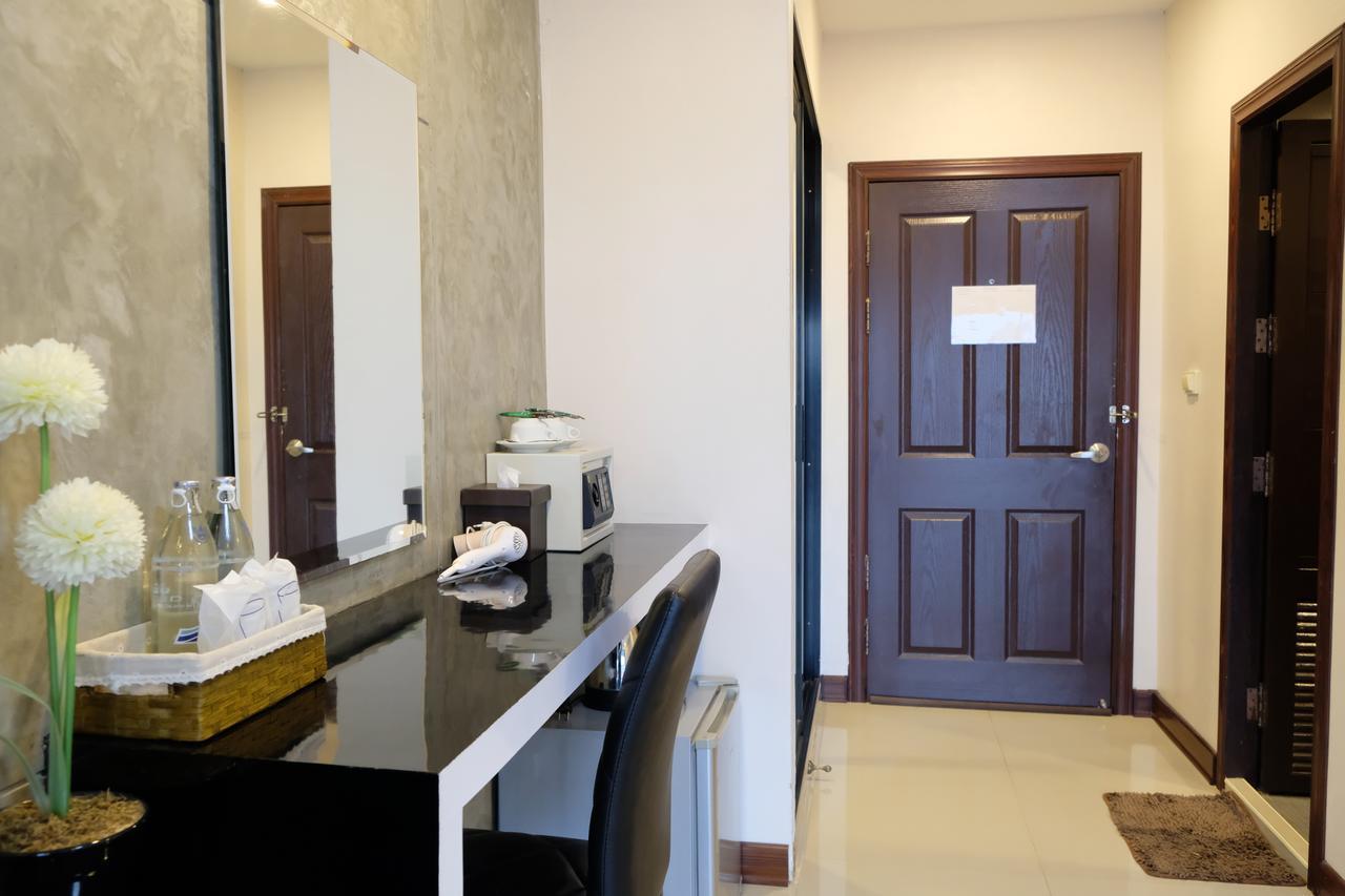 Royal Nine Hotel Kanchanaburi Exterior foto