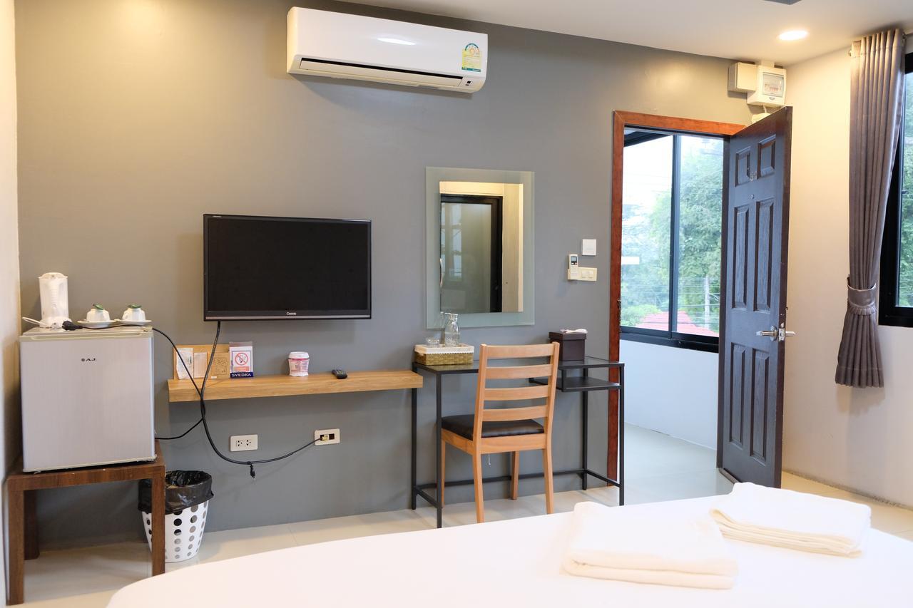 Royal Nine Hotel Kanchanaburi Exterior foto
